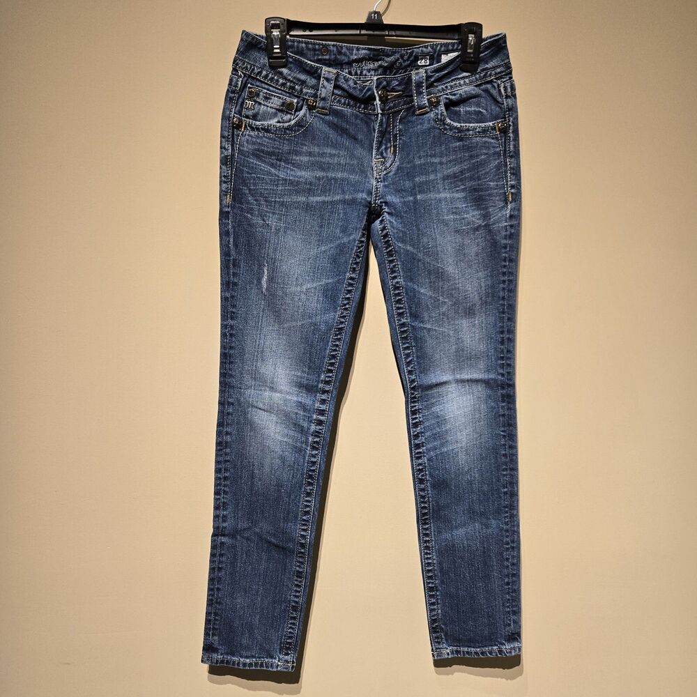 Miss Me Size 28 Low Rise Skinny Jeans Medium Wash Embroidered Back Pockets
